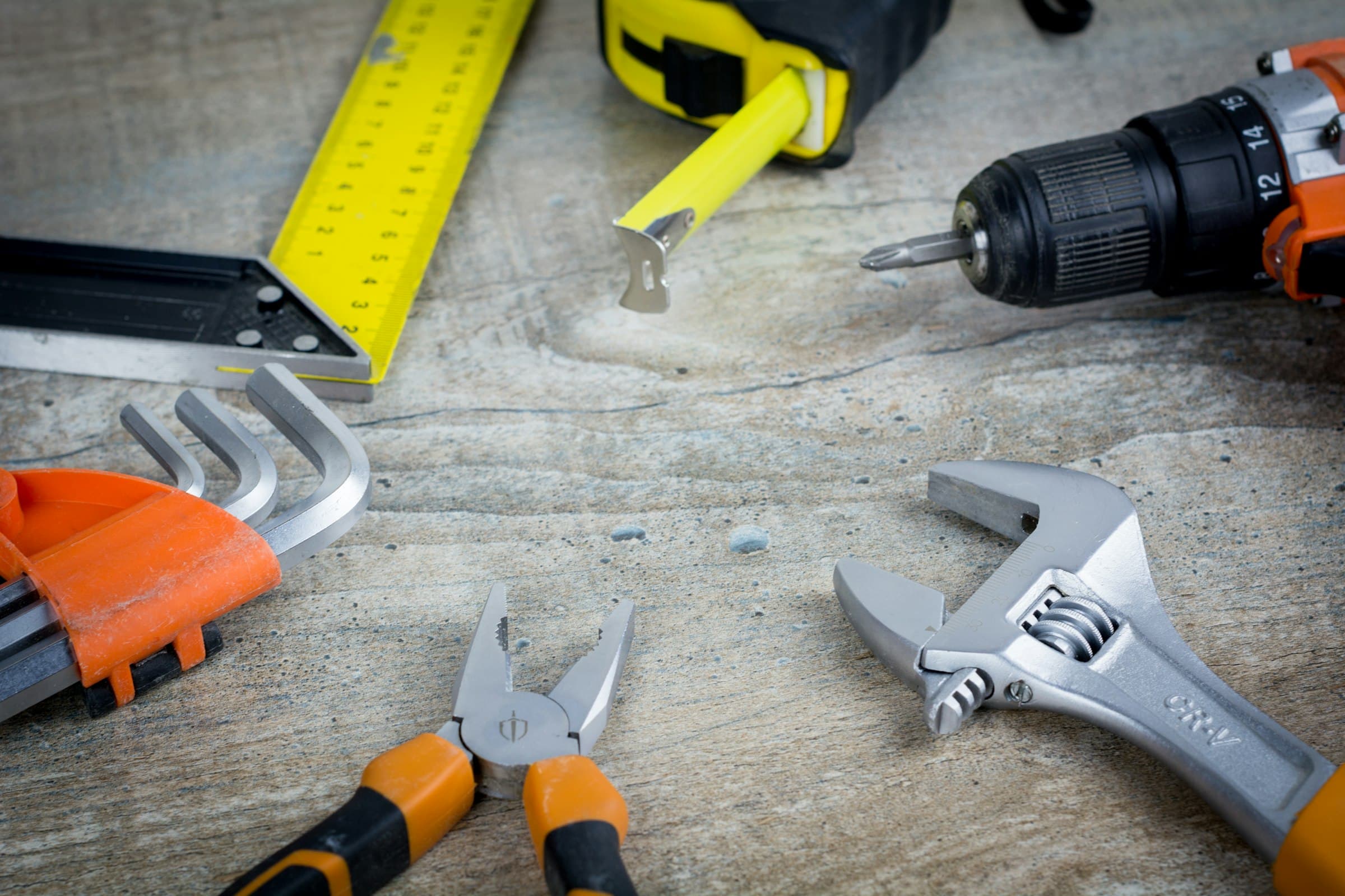 Certifierad montör installerar bergvärme